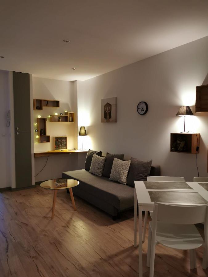 La Maisonnette Au Centre *